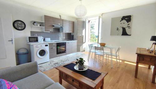 Number 22 - Le Dorat - Apartment 4 with garden & free parking - Foto 2