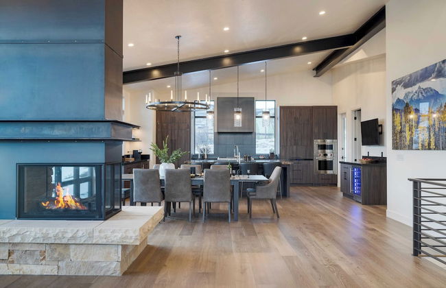 Mins to Deer Valley Lift Firepit, Game Room, Views, 5bdr Orion by Avantstay - Photo 8