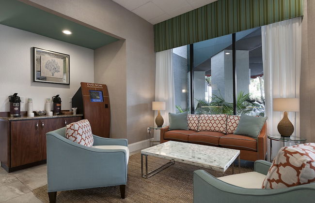 The Strand - A Boutique Resort - Photo 2