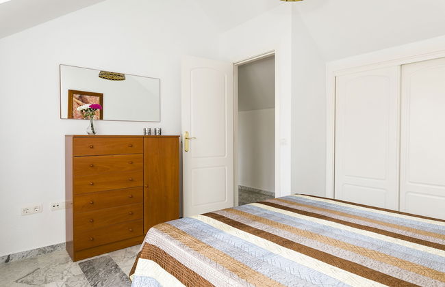 Real del Tivoli Two Rooms and Parking free - Photo 4