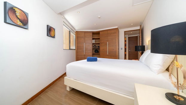 Luxury 2BR Apartment in Bluepoint 82 - Foto 2, Habitación