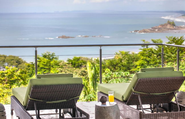 Luxe 4 Bdrm Villa w Epic Oceanview Infinity Pool - Foto 9