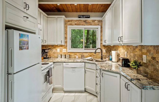 The Four Seasonal by Avantstay Hot Tub Spacious Deck Fire Pit - Foto 15