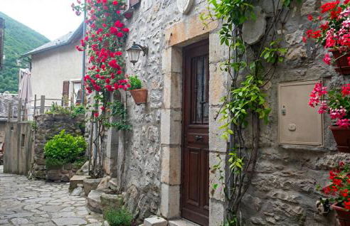 Nice Home In La Malène With Wifi - Foto 1