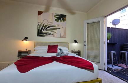 Game & Soak Retreat 3BR Private Jacuzzi Pool Table - Foto 48