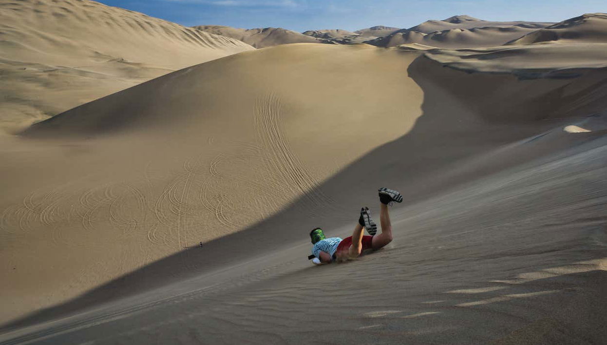 Sandboarding nel deserto di Ica al tramonto - Foto 1