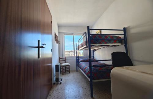 SPACIOUS FLAT WITH SEA VIEWS, FOR 8 PEOPLE WITH 3 BEDROOMS, 2 BATHROOMS and NEXT TO THE BEACH!! - Foto 5