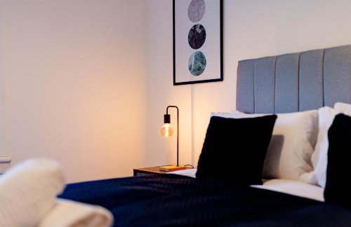 Welcoming Home in Johnstone, Near Glasgow Airport - Bonnie Lodgings - Foto 3