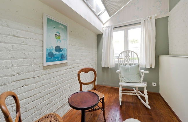 Fulham 4-bed House & Garden Near Tube - Photo 25