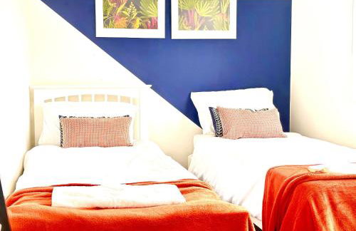 Funky 3-Bed House by Papermill, Deeside - Wirral - Foto 11