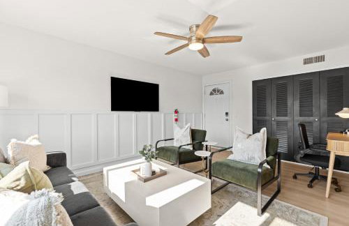 Renovated 1BR Upper Flat Modern King Suite - Foto 18