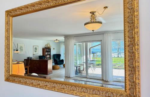 Ferienwohnung Residenz am See - exklusive Wohnung in erster Reihe mit Balkon und Seeblick - Photo 3