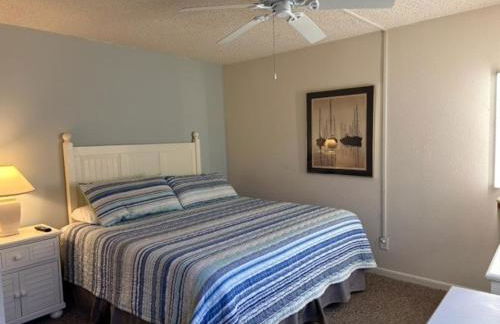 Treasure Island Beach Club 727-360-7096 - Foto 12