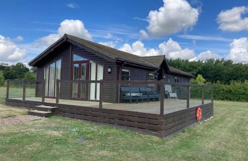 Lakeside cabin set in the Kentish countryside - Foto 1