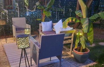 Stunning Fir Tree Corner 3 bedroom detached Executive house ideal wedding guest family home with free drive way CCTV parking for 2 vehicles or LWB Van M5 1 mile away dogs welcome by prior arrangement - Foto 29