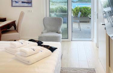 Blue Bay Vouliagmeni Luxury Apartment - Photo 39
