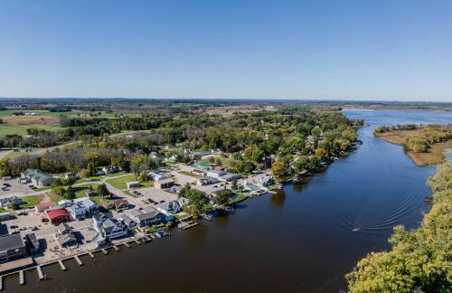 Wolf River Multi-Family Retreat - Sleeps 14 Pontoon Boat Paddle Boards Firepit - Foto 32