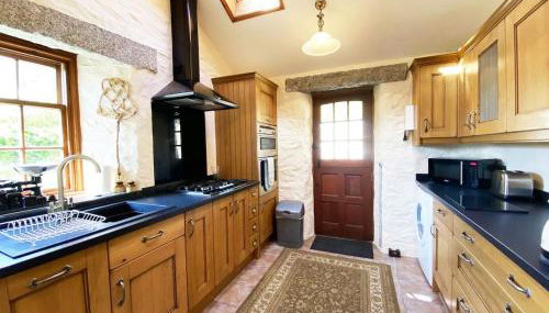 Carole's Cottage - Private Parking, Sea Views, Garden & Close To Harbour & Beach - Foto 5, stove, dishwasher