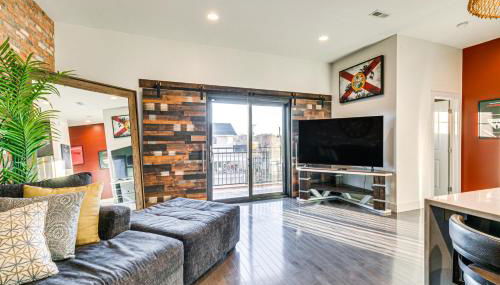 Stylish Omaha Home with Balcony - 2 Mi to Downtown! - Foto 5