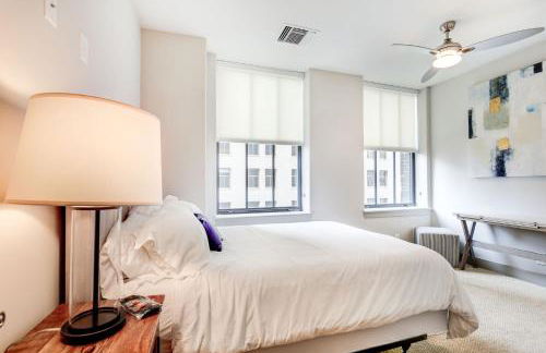 1BR Luxury Apartment With Rooftop Deck & Pool - Foto 27