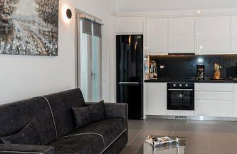 G & W Suites - Photo 38