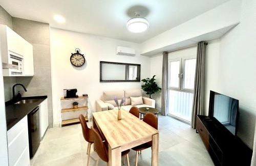 Strategic Stay-Unlock Valencia's Best-Kept Secret - Foto 35