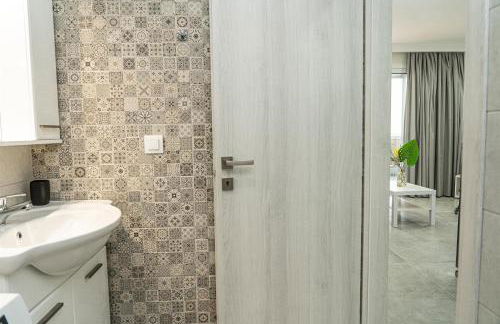 Tzortzi's Family Apartments - Photo 68