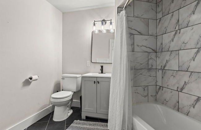 Modern Studio Apartment in Huntsville - Photo 13