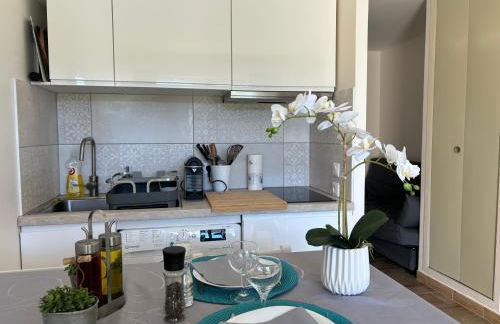 Proche Centre SANARY Studio climatisé 4 personnes - Foto 5