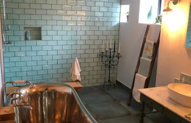 Chorlton Garden Rooms. Relax, work, stay and play. - Foto 6