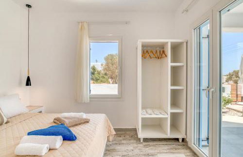 Ippocampos Seaside Serenity - Unwind at Paros Poolside Retreats - Photo 12