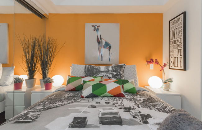 QuickStay - Yorkville's Finest (Yonge & Bloor) - Photo 3