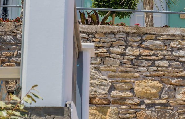 Niriides Hotel & Apartments - Photo 71