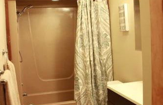 Inglewood Haven and Toys Sleeps 12 - Foto 8