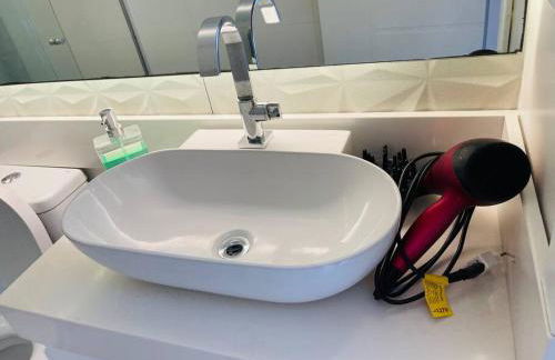 Cobertura Estilosa com Vista Linda e Privacidade - Foto 26