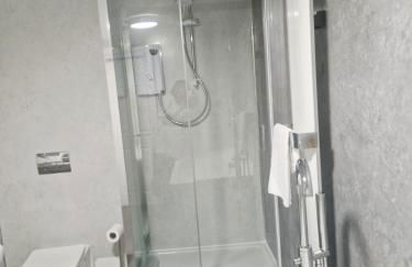 King Edward 3 bed house ideal for contractors - Foto 17