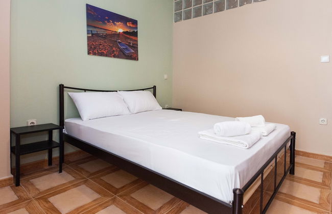 Vironas Delight 1Bd Apt w Lovely Balcony - Foto 1