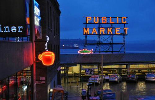 Seattle-Queen Anne--7 BR 3 BA--One Block to SPU - Foto 40