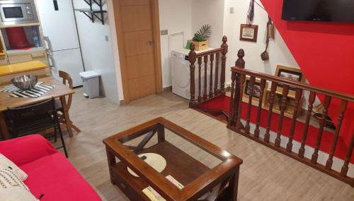 Duplex con encanto en casco viejo junto al puerto - Foto 1