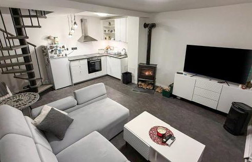 1 Bedroom Gorgeous Home In Vlaskovec - Foto 2