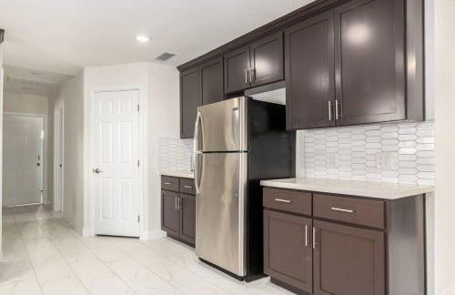 Your Downtown Home With California King Bed Unit A - Photo 7