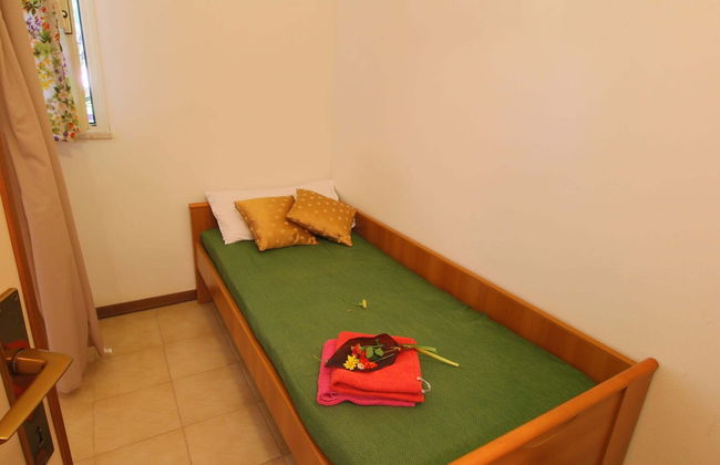 Lovely Holiday Home in Giannella near Beach - Photo 2