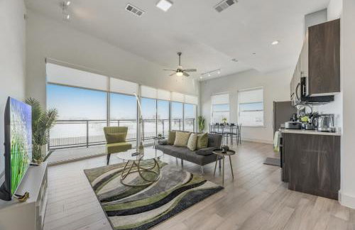 Contemporary 2BR I Gym I Parking I Workspace - Foto 1