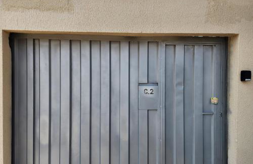 Suíte2 Privativa Climatizada Mobiliada com Garagem e Wi-Fi - Foto 24