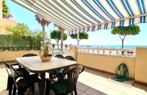 Casa cómoda delante de la playa con vista al mar - Photo 33