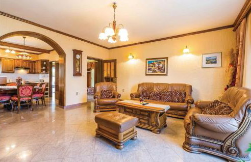 3 Bedroom Amazing Home In Jurdani - Photo 26