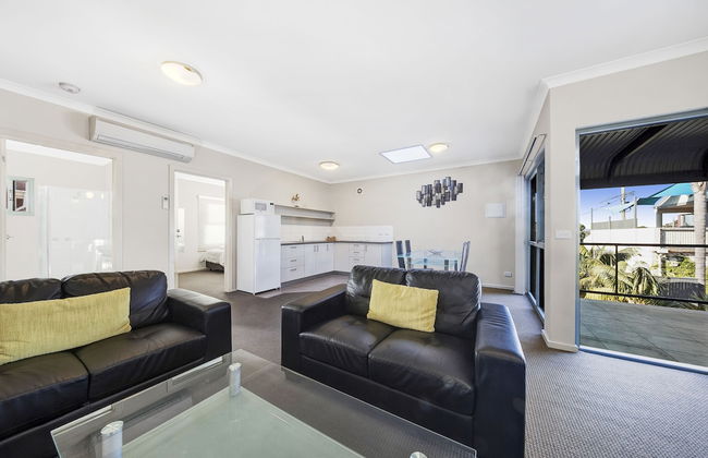 Moonlight Bay Apartments - Photo 15