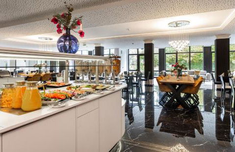 Ferienwohnung Salinenparc Design Budget Hotel - Photo 12