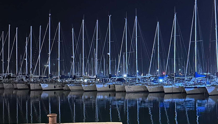 Visite nuit dans Alghero + Musée du Corail - Photo 3, Port d'Alghero dans la nuit