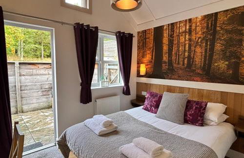 Fox Lodge with Hot Tub - Foto 17